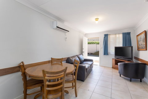 Apollo Lodge - Holiday Sunshine Coast 4