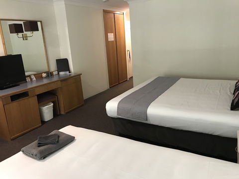Tea Gardens Motel - Sunshine Coast Tourism 5