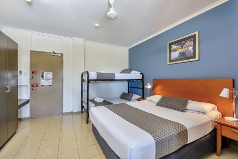 Darwin City Edge Motel & Suites - Sunshine Coast Tourism 5