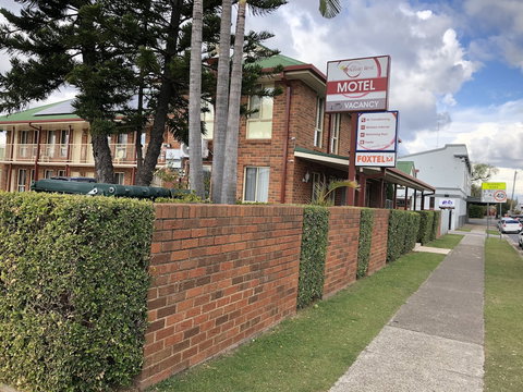 Aussie Rest Motel - Sunshine Coast Tourism 0