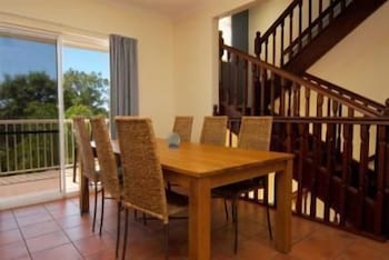 Reefside Villas - Sunshine Coast Tourism 4