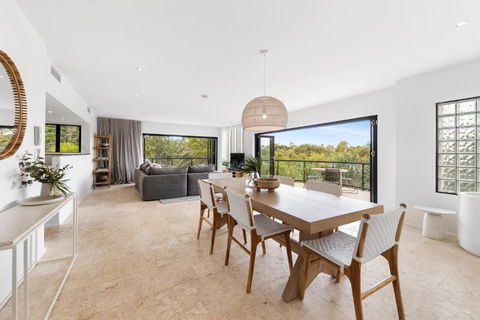 Da Vinci - Sunshine Coast Tourism 2