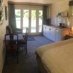 Pierrepoint Accommodation - Holiday Sunshine Coast 0