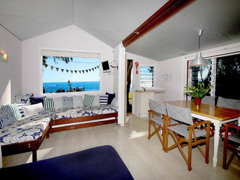 Sea Shanties - Sunshine Coast Tourism 1