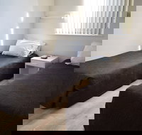 Glenelg Holiday Apartments- Corfu