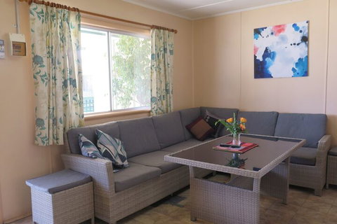 Jurien Beachfront Holiday Units - Sunshine Coast Tourism 5