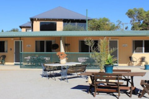 Jurien Beachfront Holiday Units - Sunshine Coast Tourism 0