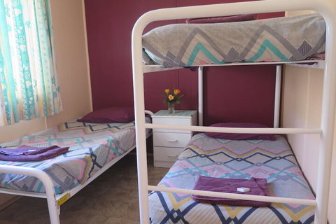 Jurien Beachfront Holiday Units - Sunshine Coast Tourism 3