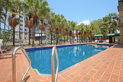 Peninsula Apartments Darwin - Holiday Sunshine Coast 2