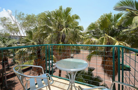 Peninsula Apartments Darwin - Holiday Sunshine Coast 3