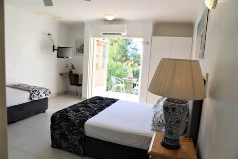 Peninsula Apartments Darwin - Holiday Sunshine Coast 6