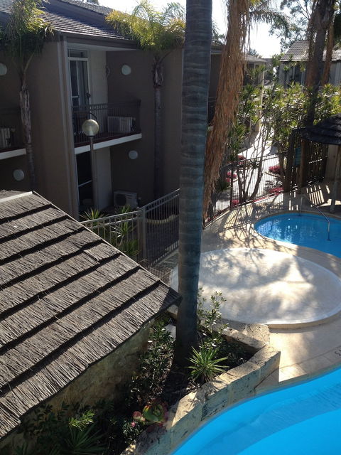Mandurah Motel And Apartments - Holiday Sunshine Coast 1