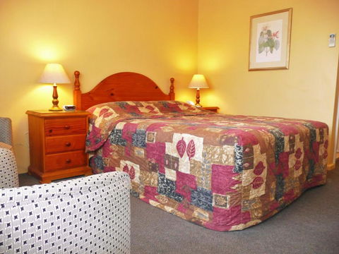 Parramatta City Motel - Holiday Sunshine Coast 1