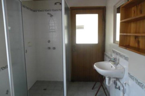 Copeland Cabins - Holiday Sunshine Coast 2