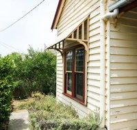 Miss Pyms Cottage - Holiday Sunshine Coast