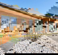 Cranbourne Motor Inn - Holiday Sunshine Coast