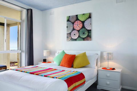 Seaview Sunset Holiday Apartments - Holiday Sunshine Coast 3