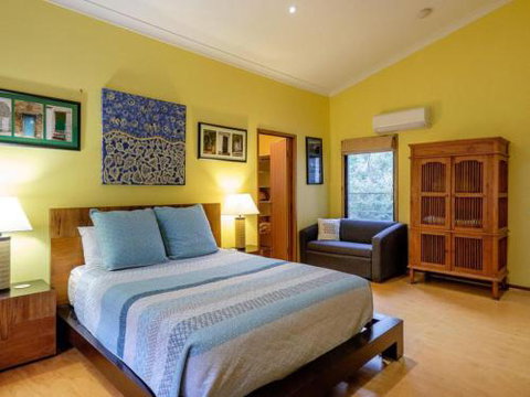 Five Bimba (Tractor House) - Sunshine Coast Tourism 0