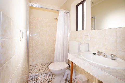 Augusta Budget Motel - Holiday Sunshine Coast 4