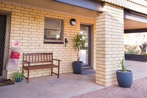 Augusta Budget Motel - Holiday Sunshine Coast 1