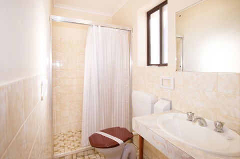 Augusta Budget Motel - Holiday Sunshine Coast 5