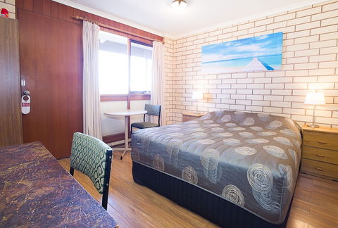 Augusta Budget Motel - Holiday Sunshine Coast 3