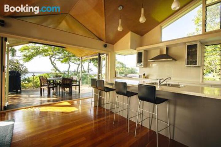 Tingalpa QLD Sunshine Coast Tourism