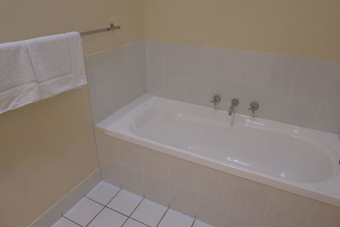 A Secret Garden - Holiday Sunshine Coast 5