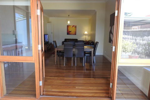 A Secret Garden - Holiday Sunshine Coast 4