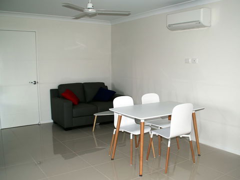 Casa Nostra Motel - Holiday Sunshine Coast 0