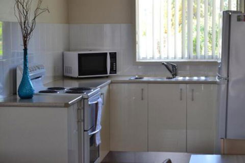 Sundial Holiday Units - Sunshine Coast Tourism 5