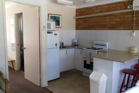 Sundial Holiday Units - Sunshine Coast Tourism 4
