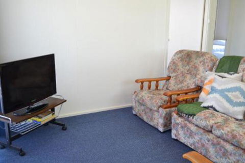 Sundial Holiday Units - Sunshine Coast Tourism 3