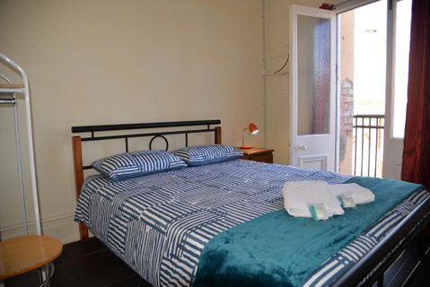 Geraldton Backpackers - Holiday Sunshine Coast 4