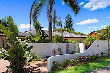 Cronulla Beach House B&B - Sunshine Coast Tourism 1