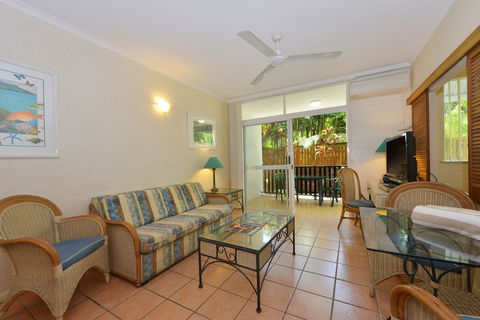 Seascape Holidays - Tropic Sands - Sunshine Coast Tourism 6