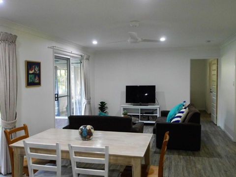 Khaya Lami - Holiday Sunshine Coast 1