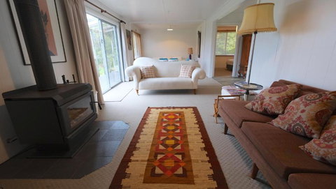 Sisters Beach House - Holiday Sunshine Coast 5