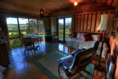 Plovers Ridge Country Retreat - Holiday Sunshine Coast 3
