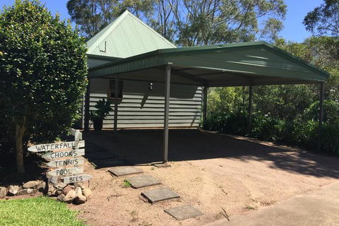 Heggys Cottage - Sunshine Coast Tourism 2