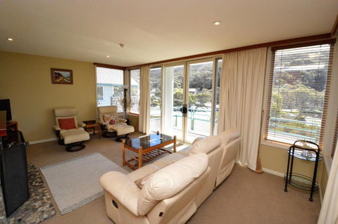 Aspect 2 - Sunshine Coast Tourism 3
