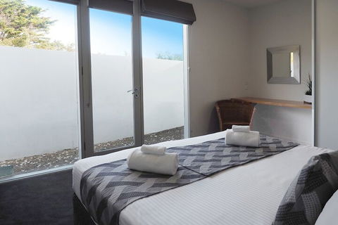 Shells Apartments - Sunshine Coast Tourism 7
