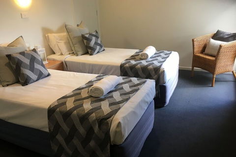 Shells Apartments - Sunshine Coast Tourism 3