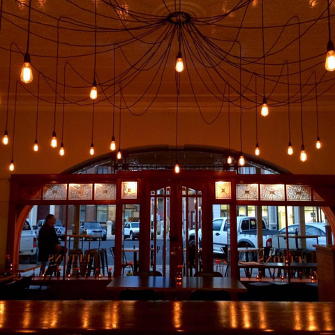 Eltons Eating + Drinking - Holiday Sunshine Coast 2