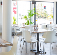 Mermaid Beach Tavern - Sunshine Coast Tourism