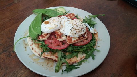 CQ CAFE - Holiday Sunshine Coast 0