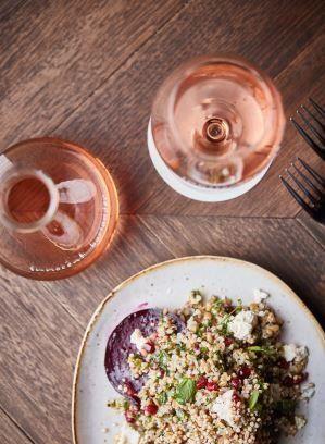 Innocent Bystander - Sunshine Coast Tourism 9