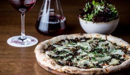 Innocent Bystander - Sunshine Coast Tourism 3