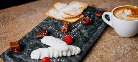 Machiavelli Restaurant - Holiday Sunshine Coast 3