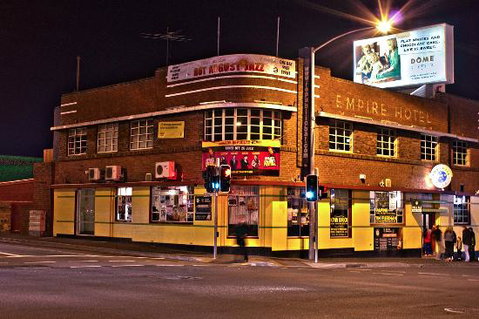Republic Bar & Cafe - Holiday Sunshine Coast 0